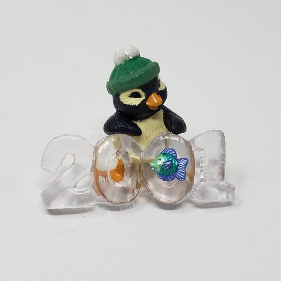 2001 Hallmark Cool Decade #2 Handcrafted Keepsake Christmas Holiday Ornament - Picture 3 of 9